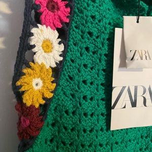 Zara NWT green crochet mini body con dress with crochet floral border. Size S